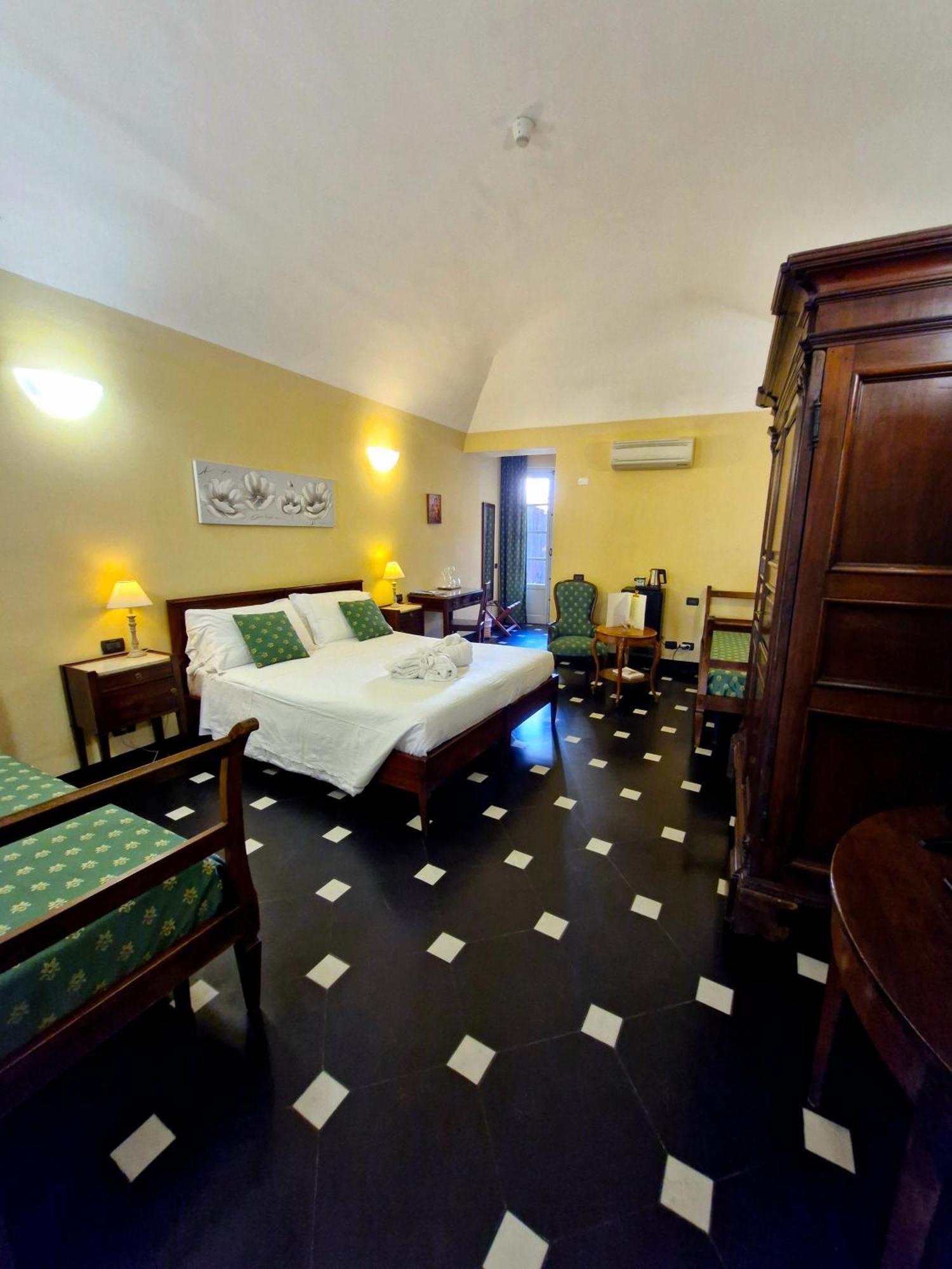 Palazzo Vescovile Hotel Noli Exteriér fotografie