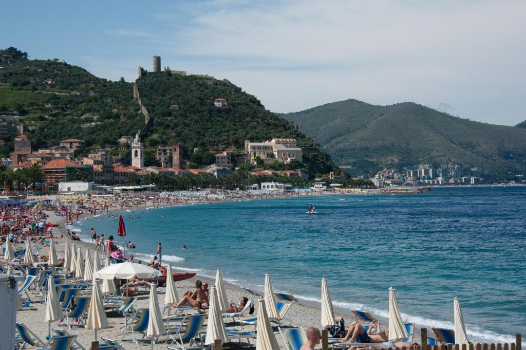 Palazzo Vescovile Hotel Noli Pokoj fotografie